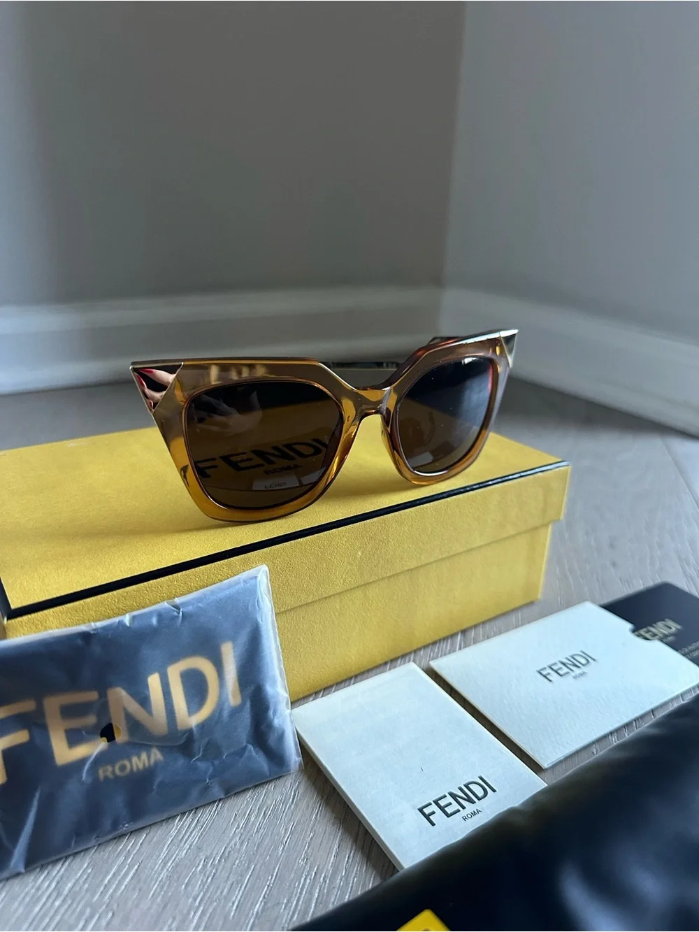 Fendi FF 0060/S Iridia Crystal Cat Eye Sunglasses Full Set Box Auth Card